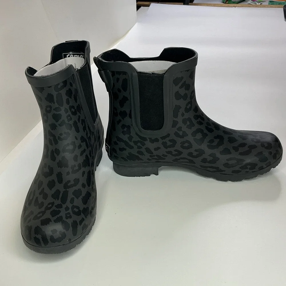 Roma Gray Leopard Rain Boots Women Size 7 Chelsea Style Waterproof Rubber